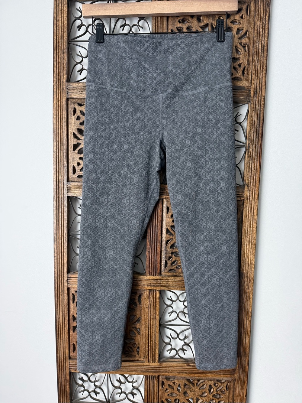 Glyder Gray Textured High-Waist Leggings